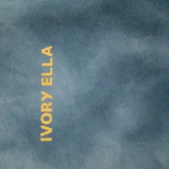NWOT Blue Ivory Ella Tee - Picture 6 of 8